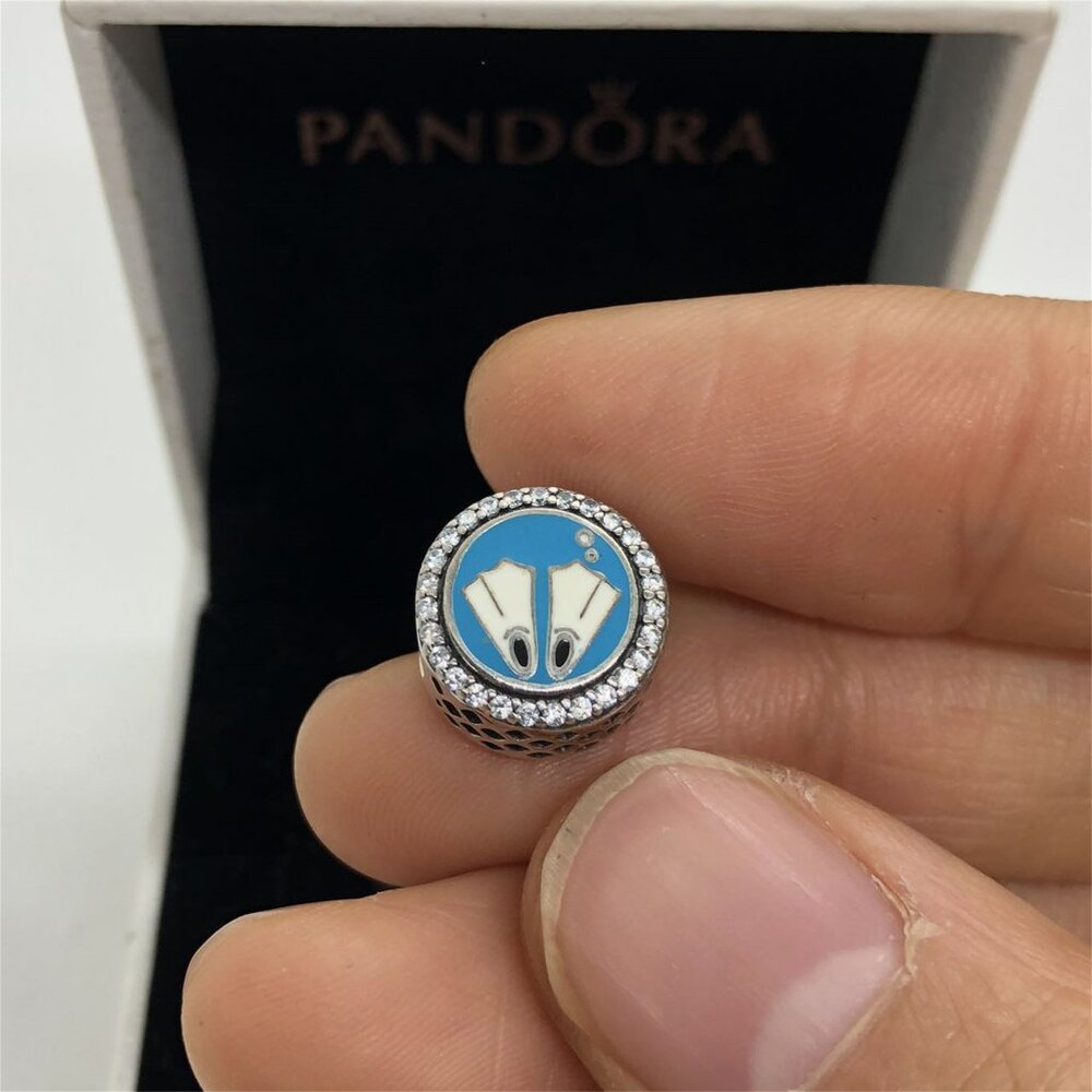 ✨🔥Pandora Engraved Button Charm Fins Curacao Charm